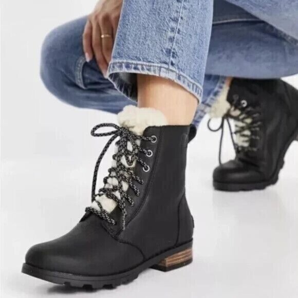 Sorel Emelie Short Lace Waterproof Black Leather Boots Size 6 NWB Winter Cozy - Picture 1 of 16